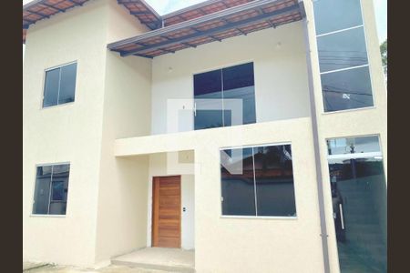 Casa à venda com 235m², 4 quartos e 2 vagas Casa à venda com 235m², 4 quartos e 2 vagasFachada do prédio