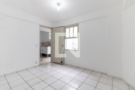 Sala/Quarto 1 de casa para alugar com 2 quartos, 35m² em Vila Gumercindo, São Paulo