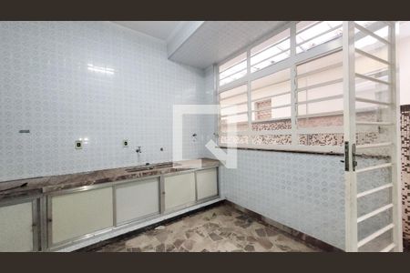 Casa à venda com 308m², 3 quartos e 1 vaga Casa à venda com 308m², 3 quartos e 1 vagaCozinha