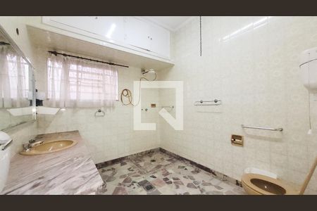 Casa à venda com 308m², 3 quartos e 1 vaga Casa à venda com 308m², 3 quartos e 1 vagaBanheiro Social