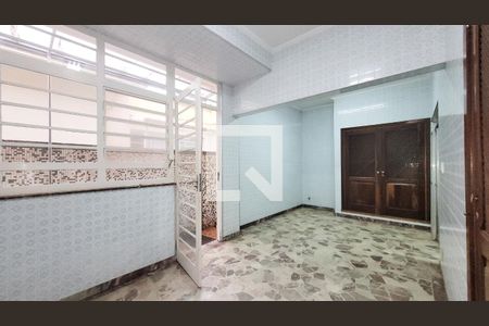 Casa à venda com 308m², 3 quartos e 1 vaga Casa à venda com 308m², 3 quartos e 1 vagaCozinha