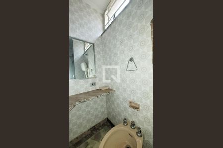 Casa à venda com 308m², 3 quartos e 1 vaga Casa à venda com 308m², 3 quartos e 1 vagaBanheiro da Suíte