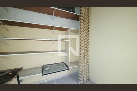 Casa à venda com 308m², 3 quartos e 1 vaga Casa à venda com 308m², 3 quartos e 1 vagaEdícula