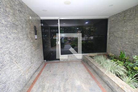 Apartamento à venda com 21m², 2 quartos e sem vagaFachada e portaria