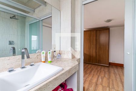 Apartamento à venda com 110m², 2 quartos e 1 vagaBanheiro da Suíte 2