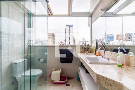 Apartamento à venda com 110m², 2 quartos e 1 vagaBanheiro da Suíte 2