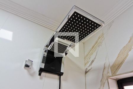 Casa à venda com 250m², 3 quartos e 2 vagasEdícula - banheiro