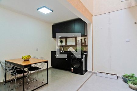 Casa à venda com 250m², 3 quartos e 2 vagasÁrea de Serviço