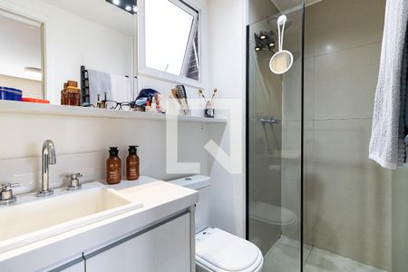 Apartamento à venda com 74m², 2 quartos e 2 vagas Apartamento à venda com 74m², 2 quartos e 2 vagasBanheiro da Suíte