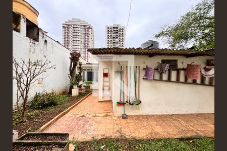 Casa à venda com 157m², 3 quartos e 2 vagasQuintal