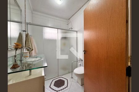 Casa à venda com 157m², 3 quartos e 2 vagasBanheiro