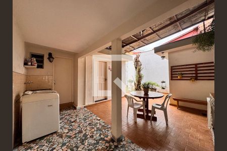 Casa à venda com 157m², 3 quartos e 2 vagasVaranda/ quintal