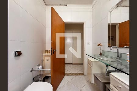 Casa à venda com 157m², 3 quartos e 2 vagasBanheiro