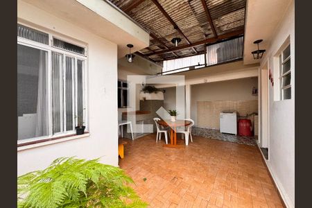 Casa à venda com 157m², 3 quartos e 2 vagasVaranda/ quintal