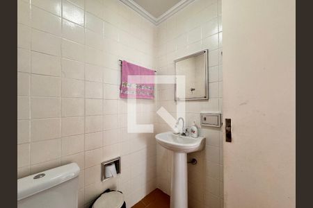 Casa à venda com 157m², 3 quartos e 2 vagasBanheiro 2