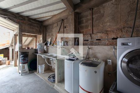 Casa à venda com 380m², 3 quartos e 4 vagasÁrea de Serviço