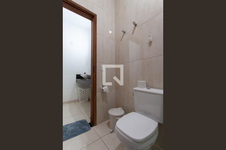 Casa à venda com 380m², 3 quartos e 4 vagasBanheiro Social