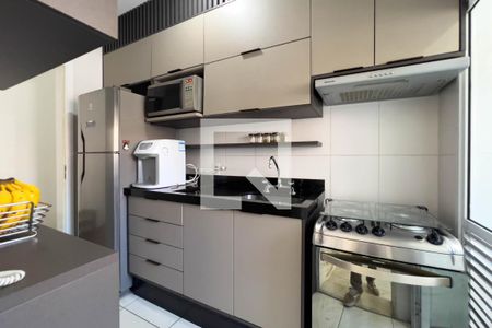 Apartamento à venda com 65m², 2 quartos e 1 vagaCozinha e área de serviço