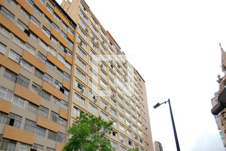 Apartamento para alugar com 45m², 2 quartos e sem vagaFachada