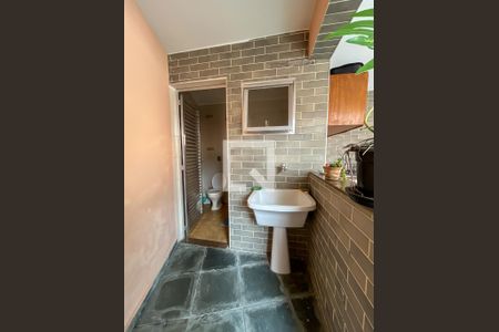 Casa à venda com 156m², 3 quartos e 3 vagas Casa à venda com 156m², 3 quartos e 3 vagasQuintal