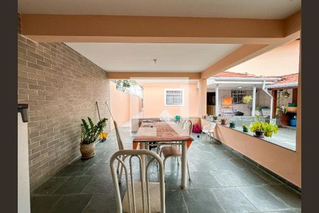 Casa à venda com 156m², 3 quartos e 3 vagas Casa à venda com 156m², 3 quartos e 3 vagasQuintal