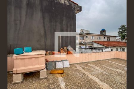 Casa à venda com 156m², 3 quartos e 3 vagas Casa à venda com 156m², 3 quartos e 3 vagasLaje