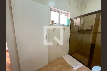 Casa à venda com 156m², 3 quartos e 3 vagas Casa à venda com 156m², 3 quartos e 3 vagasBanheiro