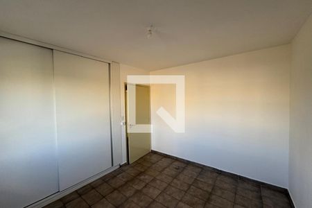 Dormitório 01 de apartamento para alugar com 2 quartos, 60m² em Residencial E Comercial Palmares, Ribeirão Preto