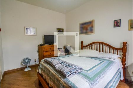 Casa à venda com 308m², 3 quartos e 5 vagas Casa à venda com 308m², 3 quartos e 5 vagasQuarto 1