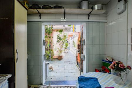 Casa à venda com 308m², 3 quartos e 5 vagas Casa à venda com 308m², 3 quartos e 5 vagasCozinha 2