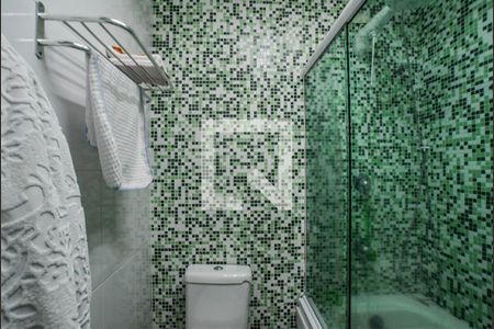 Casa à venda com 308m², 3 quartos e 5 vagas Casa à venda com 308m², 3 quartos e 5 vagasBanheiro da Suíte