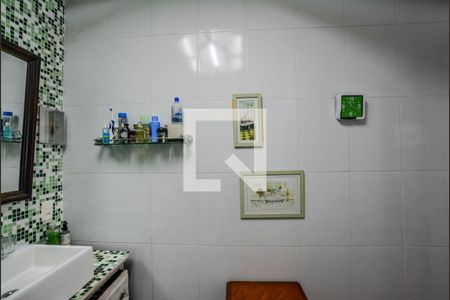 Casa à venda com 308m², 3 quartos e 5 vagas Casa à venda com 308m², 3 quartos e 5 vagasBanheiro da Suíte