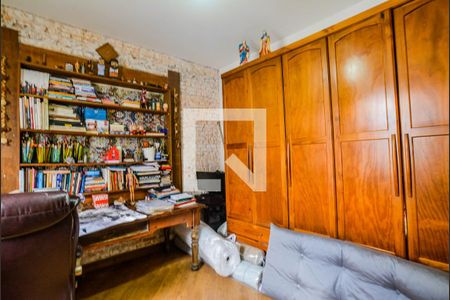 Casa à venda com 308m², 3 quartos e 5 vagas Casa à venda com 308m², 3 quartos e 5 vagasQuarto 2