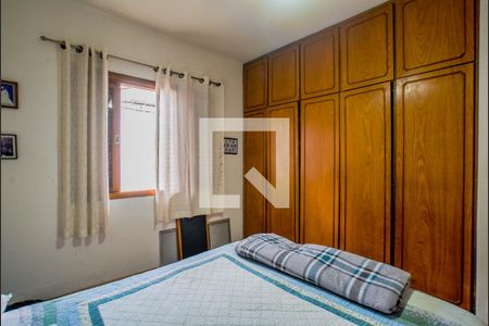 Casa à venda com 308m², 3 quartos e 5 vagas Casa à venda com 308m², 3 quartos e 5 vagasQuarto 1