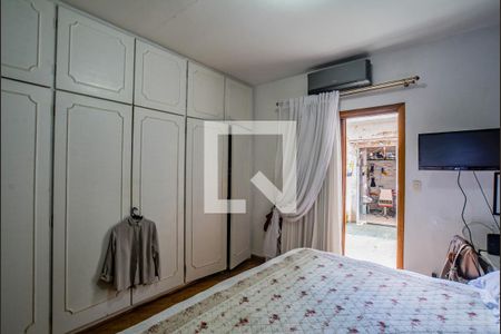 Casa à venda com 308m², 3 quartos e 5 vagas Casa à venda com 308m², 3 quartos e 5 vagasQuarto Suíte