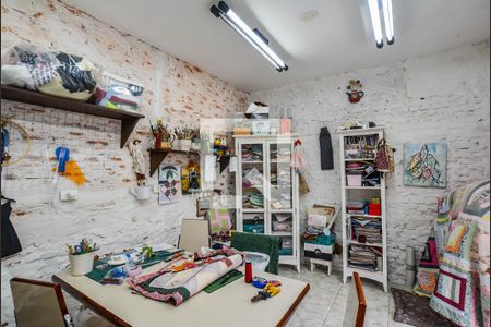 Casa à venda com 308m², 3 quartos e 5 vagas Casa à venda com 308m², 3 quartos e 5 vagasQuarto de Serviço