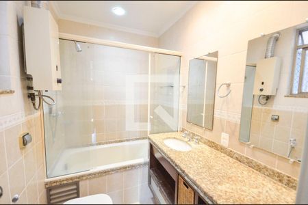 Apartamento à venda com 110m², 3 quartos e 1 vaga Apartamento à venda com 110m², 3 quartos e 1 vagaBanheiro da Suíte