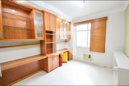 Apartamento à venda com 110m², 3 quartos e 1 vaga Apartamento à venda com 110m², 3 quartos e 1 vagaQuarto 2