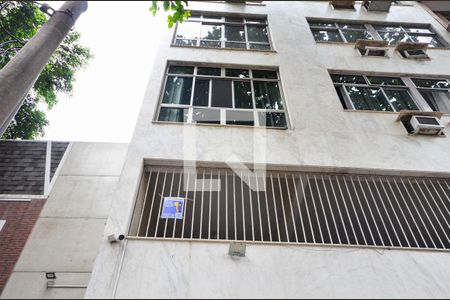 Apartamento à venda com 110m², 3 quartos e 1 vaga Apartamento à venda com 110m², 3 quartos e 1 vagaFachada