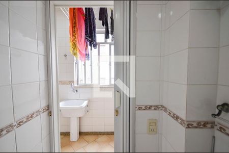 Apartamento à venda com 110m², 3 quartos e 1 vaga Apartamento à venda com 110m², 3 quartos e 1 vagaBanheiro de serviço