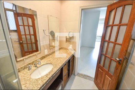 Apartamento à venda com 110m², 3 quartos e 1 vaga Apartamento à venda com 110m², 3 quartos e 1 vagaBanheiro da Suíte