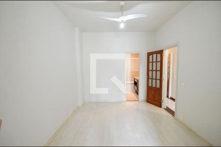 Apartamento à venda com 110m², 3 quartos e 1 vaga Apartamento à venda com 110m², 3 quartos e 1 vagaSuíte