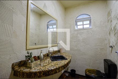 Casa de condomínio para alugar com 980m², 5 quartos e 2 vagas Casa de condomínio para alugar com 980m², 5 quartos e 2 vagaslavabo