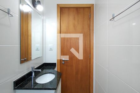 Apartamento para alugar com 74m², 2 quartos e 1 vaga Apartamento para alugar com 74m², 2 quartos e 1 vagaBanheiro da Suíte