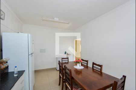 Casa à venda com 160m², 2 quartos e 2 vagasCozinha