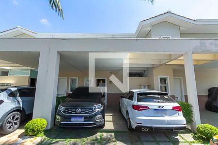 Casa de condomínio à venda com 127m², 3 quartos e 3 vagasFachada