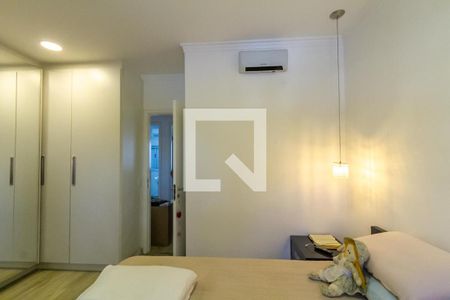 Casa de condomínio à venda com 127m², 3 quartos e 3 vagasQuarto Suíte