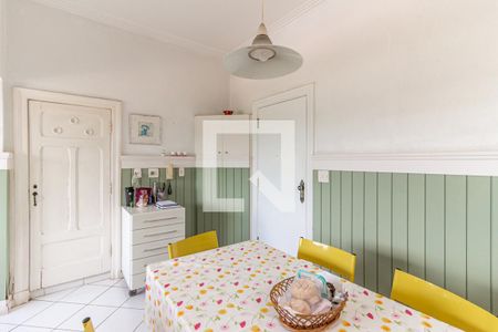 Casa à venda com 525m², 4 quartos e 4 vagas Casa à venda com 525m², 4 quartos e 4 vagasCozinha