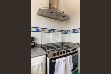 Casa à venda com 525m², 4 quartos e 4 vagas Casa à venda com 525m², 4 quartos e 4 vagasCozinha