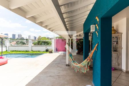 Casa à venda com 525m², 4 quartos e 4 vagas Casa à venda com 525m², 4 quartos e 4 vagasÁrea Externa